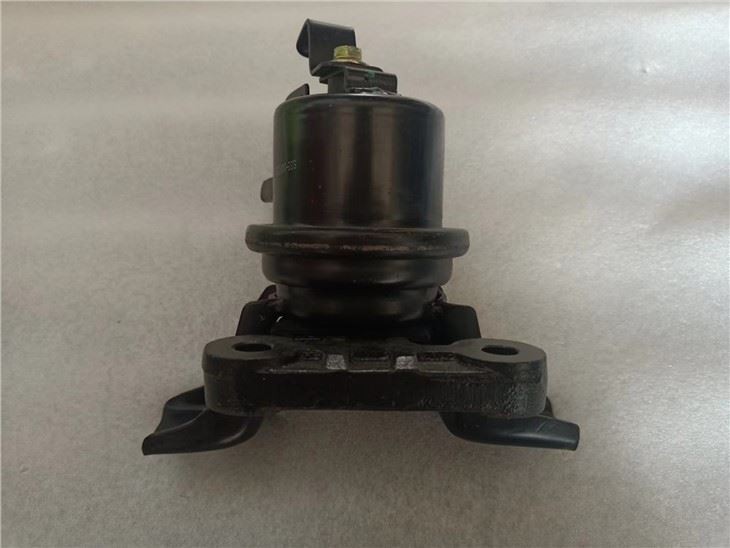 S22-1001310 RIGHT MOUNTING ASSEMBLY FOR CHERY RICH
